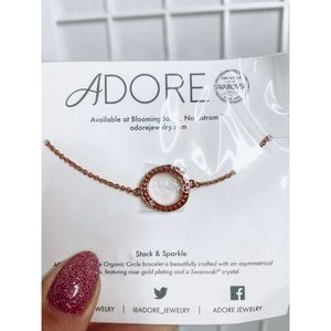NWT Swarovski Adore Circle Braclet